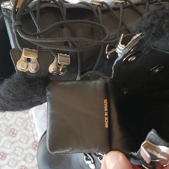 Black Suede Studio brand hikers, size 40, black leather, suede, shearling. - Picture 6 of 9